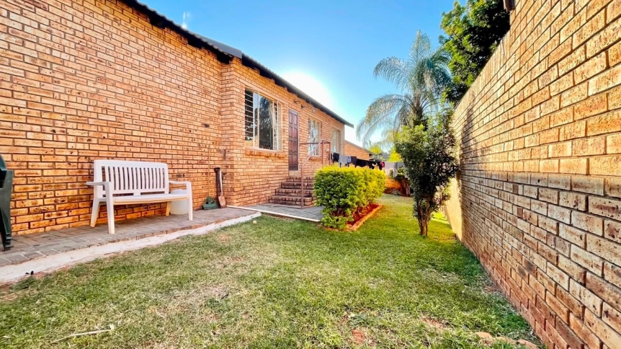 2 Bedroom Property for Sale in Cashan North West